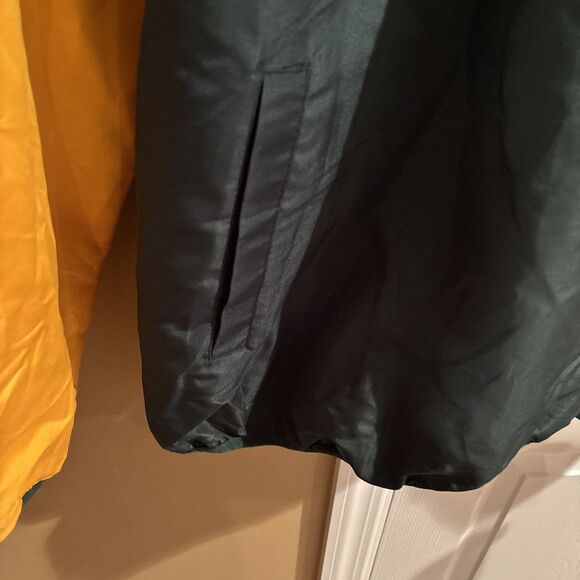 Men’s Medium Green Bay Packers Windbreaker V-neck NWT NFL Team Apparel G-III - Picture 6 of 10